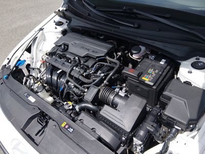 2024 Hyundai Elantra - Photo 9