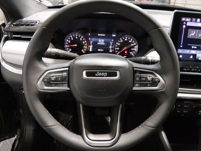 2024 Jeep Compass - Photo 12
