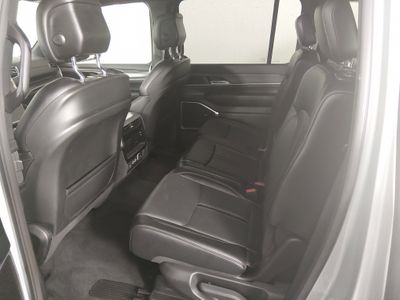 2024 Jeep Wagoneer - Photo 22