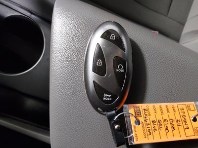 2024 Hyundai Elantra - Photo 15