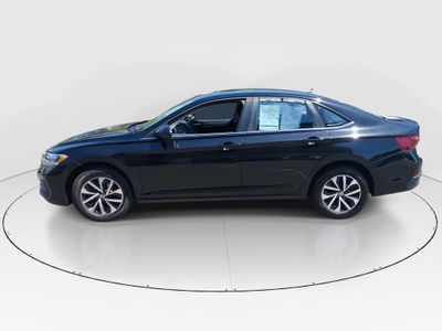 2024 Volkswagen Jetta - Photo 4