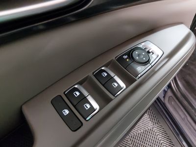 2025 Kia Carnival Hybrid - Photo 23
