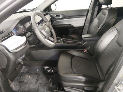 2024 Jeep Compass - Photo 19