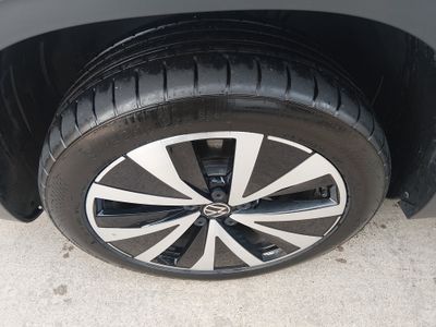 2024 Volkswagen Taos - Photo 10