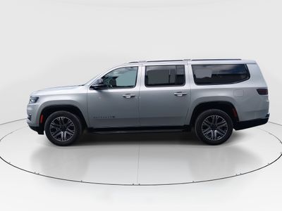 2023 Jeep Wagoneer L - Photo 4