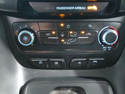 2022 Ford Transit Connect Van - Photo 18