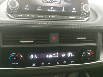 2025 Nissan Rogue - Photo 18