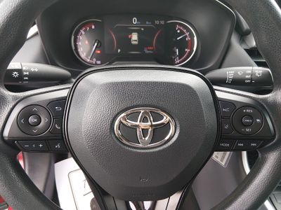 2023 Toyota RAV4 - Photo 12