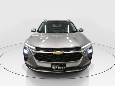 2024 Chevrolet Trax - Photo 2
