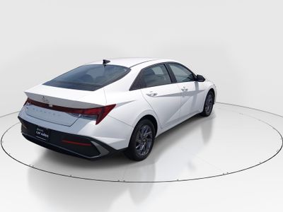 2024 Hyundai Elantra - Photo 7