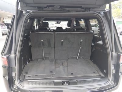 2024 Jeep Wagoneer - Photo 11
