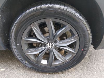 2024 Volkswagen Tiguan - Photo 11
