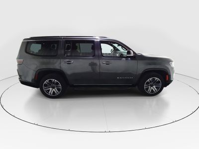2024 Jeep Wagoneer - Photo 8