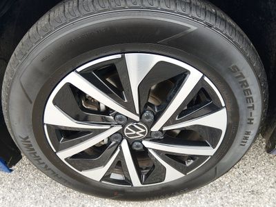 2024 Volkswagen Jetta - Photo 10