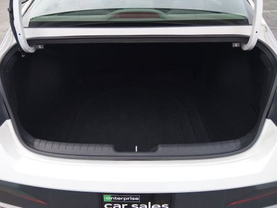 2024 Hyundai Elantra - Photo 11