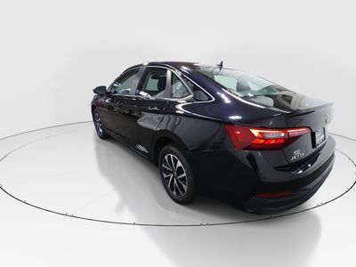 2024 Volkswagen Jetta - Photo 5