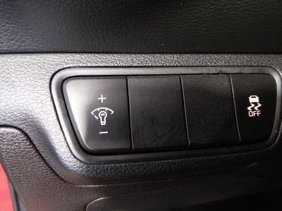 2023 Kia Forte - Photo 13