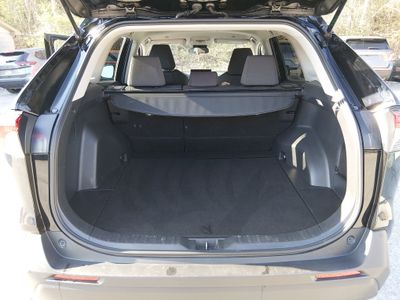 2024 Toyota RAV4 - Photo 11
