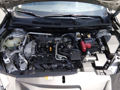 2024 Mitsubishi Outlander — photo 9 view