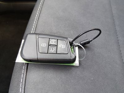 2024 Volkswagen Taos - Photo 15