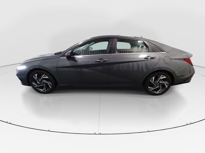 2024 Hyundai Elantra - Photo 4