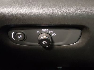 2022 Chevrolet Traverse - Photo 13