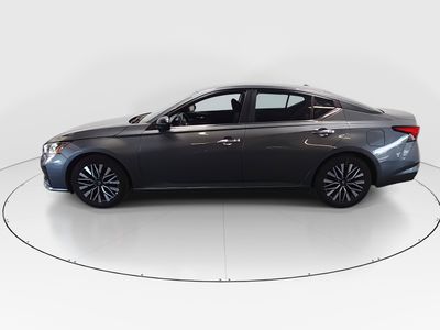 2025 Nissan Altima - Photo 4