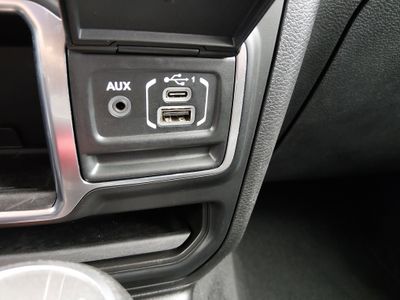 2021 Jeep Wrangler - Photo 21
