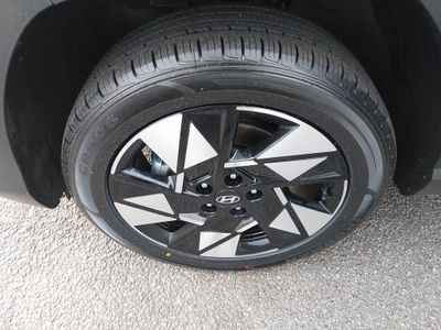 2025 Hyundai Kona - Photo 10