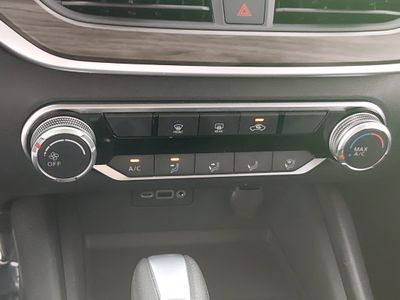 2025 Nissan Altima — photo 18 view