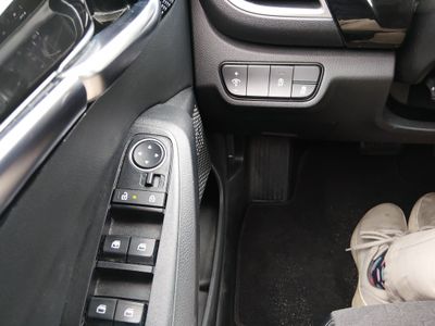 2024 Kia Seltos - Photo 13
