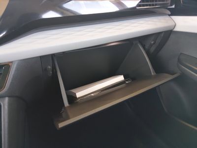 2024 Volkswagen Taos - Photo 16