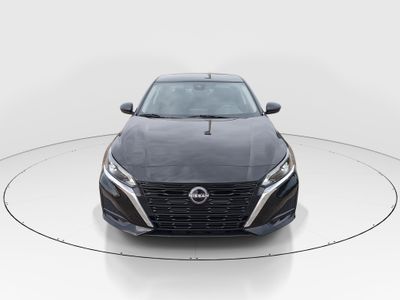 2025 Nissan Altima - Photo 2