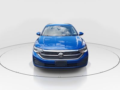 2024 Volkswagen Jetta - Photo 2