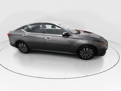 2025 Nissan Altima - Photo 8