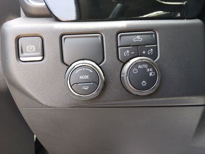 2025 Chevrolet Silverado 1500 - Photo 13