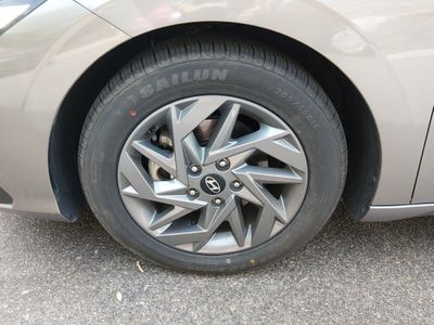 2024 Hyundai Elantra - Photo 10