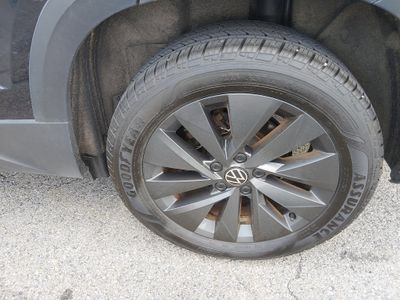 2024 Volkswagen Taos - Photo 10