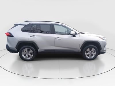 2024 Toyota RAV4 - Photo 8