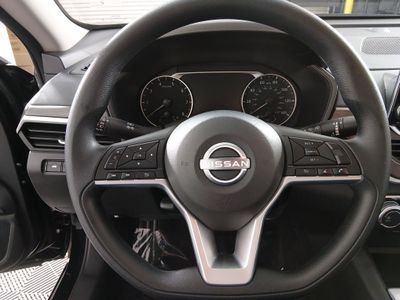 2025 Nissan Altima - Photo 12