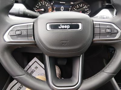 2024 Jeep Compass - Photo 12