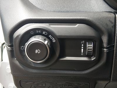 2024 Jeep Wrangler - Photo 13