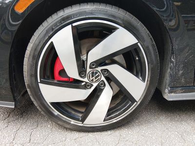 2024 Volkswagen Golf GTI - Photo 10