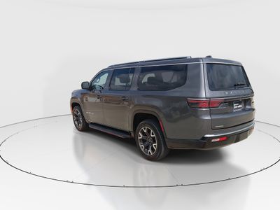 2023 Jeep Wagoneer L - Photo 5