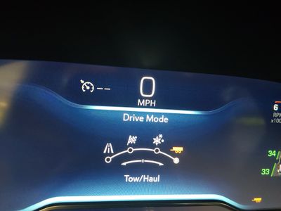 2024 Chevrolet Suburban - Photo 16