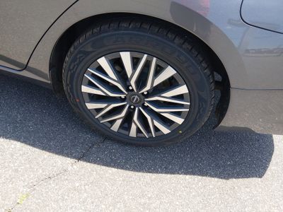 2024 Nissan Altima - Photo 10