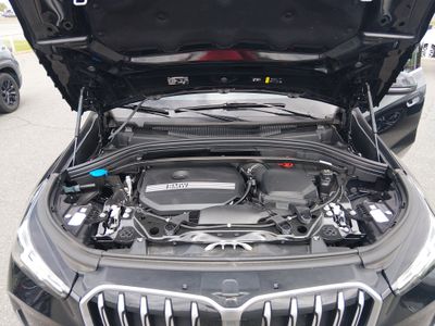 2025 BMW X1 - Photo 9