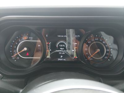 2025 Jeep Wrangler - Photo 14