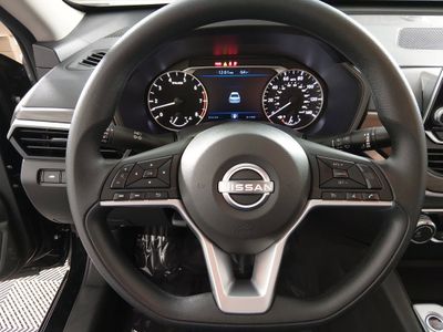 2025 Nissan Altima - Photo 12