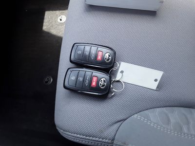 2023 Toyota Tundra 4WD — photo 14 view